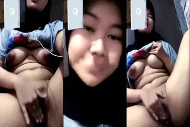 Gadis ABG Video Call Mesum Sambil Desah Sange